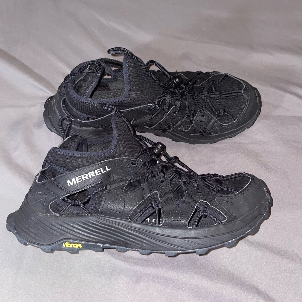 Sz 10 Merrell Men's Black Trail/Water Shoes